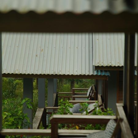 The Geckos Homestay Kelimutu Pokój zdjęcie