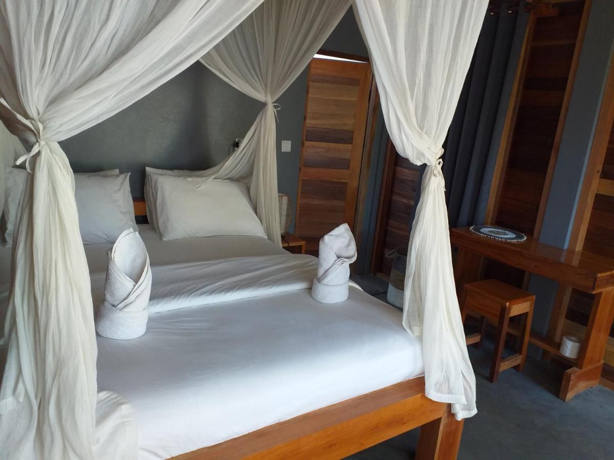 The Geckos Homestay Kelimutu Pokój zdjęcie