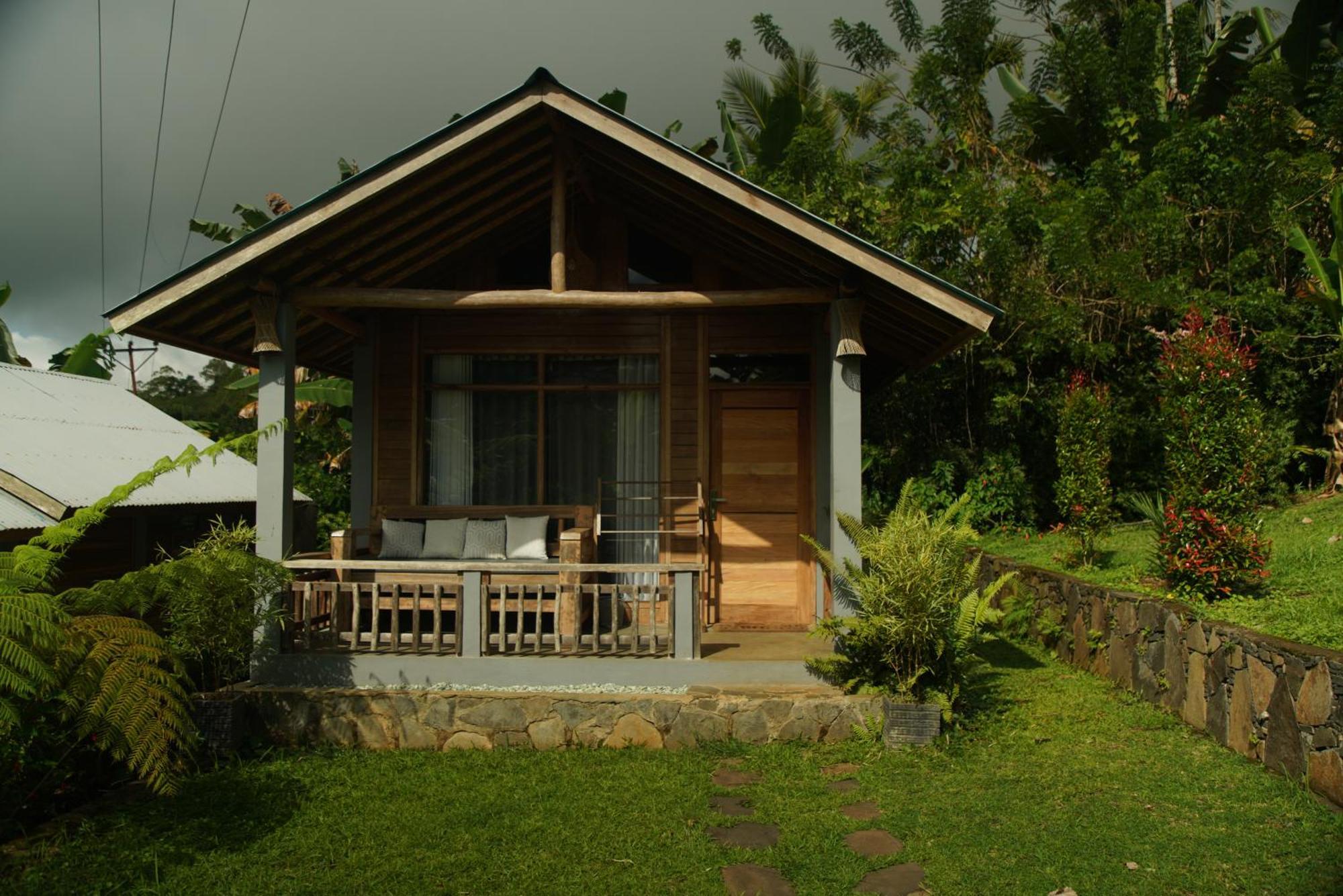 The Geckos Homestay Kelimutu Zewnętrze zdjęcie