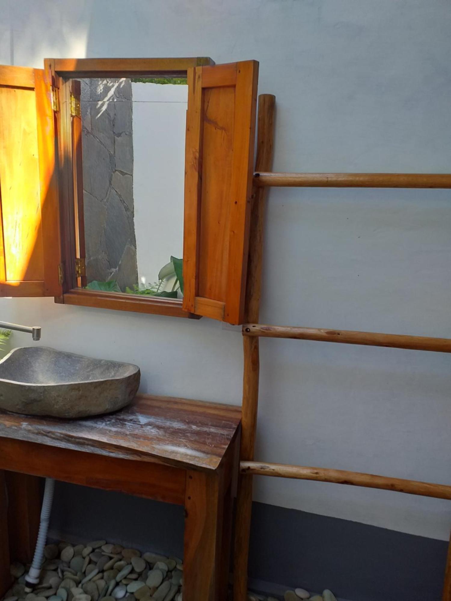 The Geckos Homestay Kelimutu Pokój zdjęcie